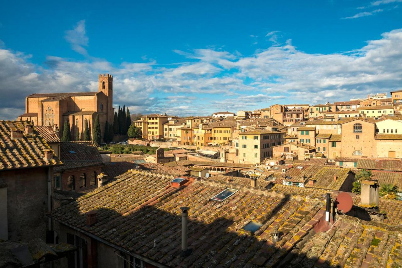 Dama Charming Apartment 100M From Piazza Del Campo Siena Exteriör bild